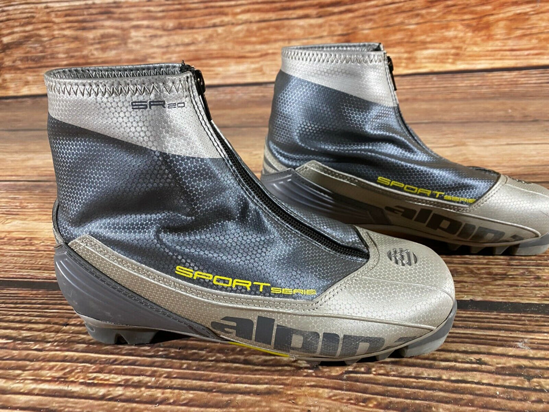 Alpina SR20 Nordic Cross Country Ski Boots Size EU38 US6 for NNN 726