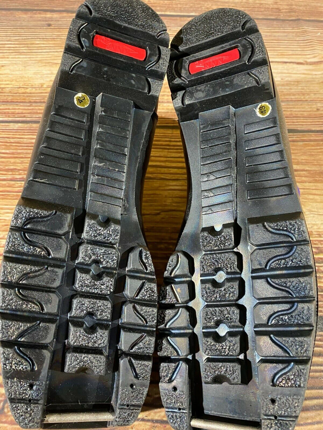 Artex Back Country Nordic Cross Country Boots Size EU43 US9.5 NNN BC 1864