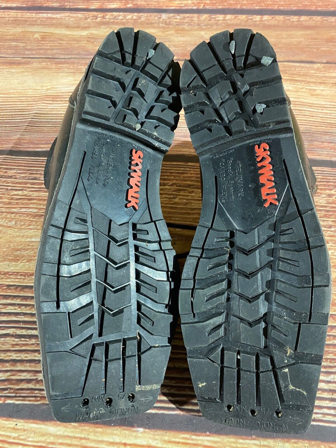 Artex Telemark Nordic Norm Cross Ski Boots Size EU38 US6 NN 75mm 1612