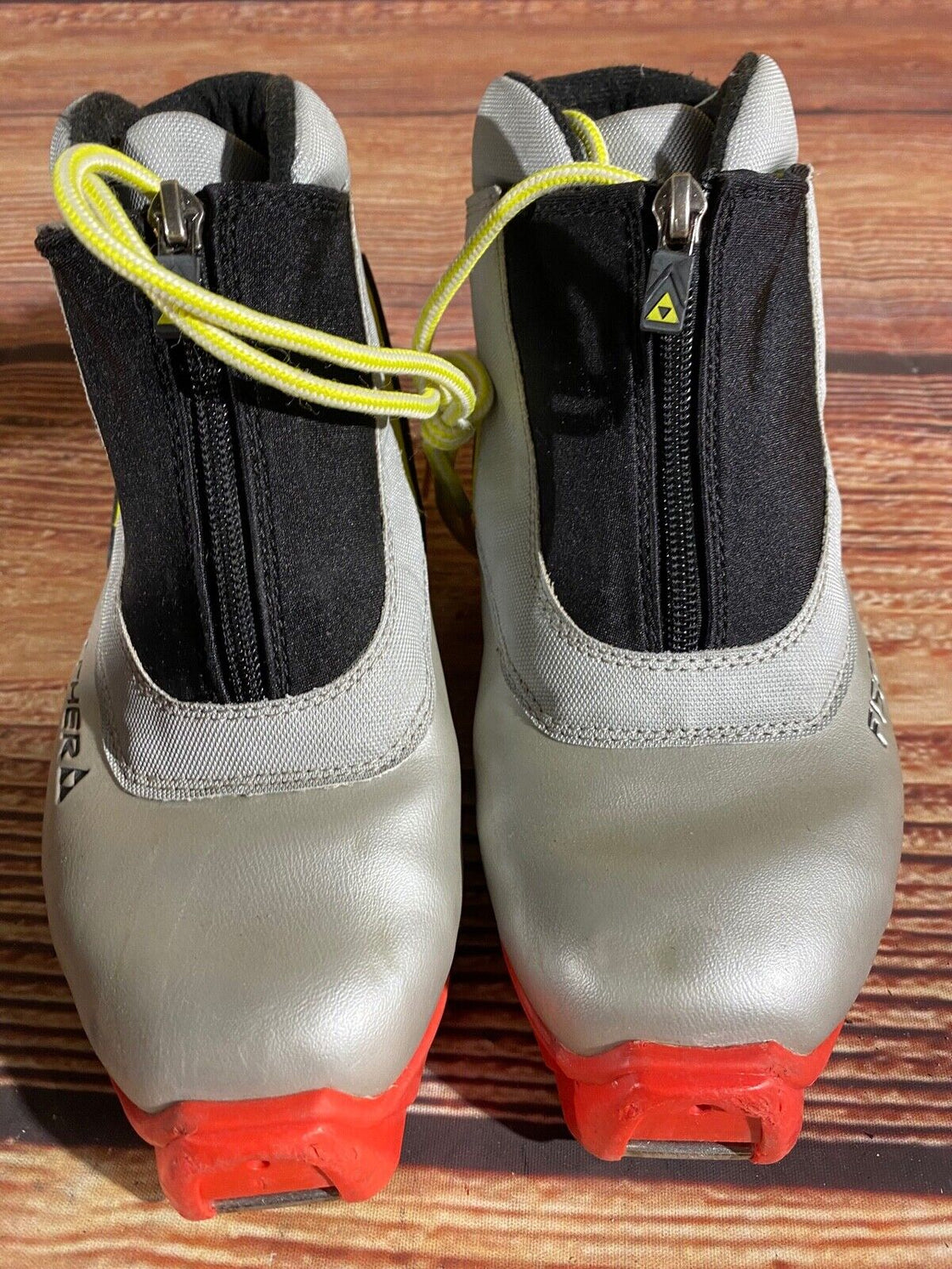 Fischer Nordic Cross Country Ski Boots Size EU38 US6 SNS Profil 1601