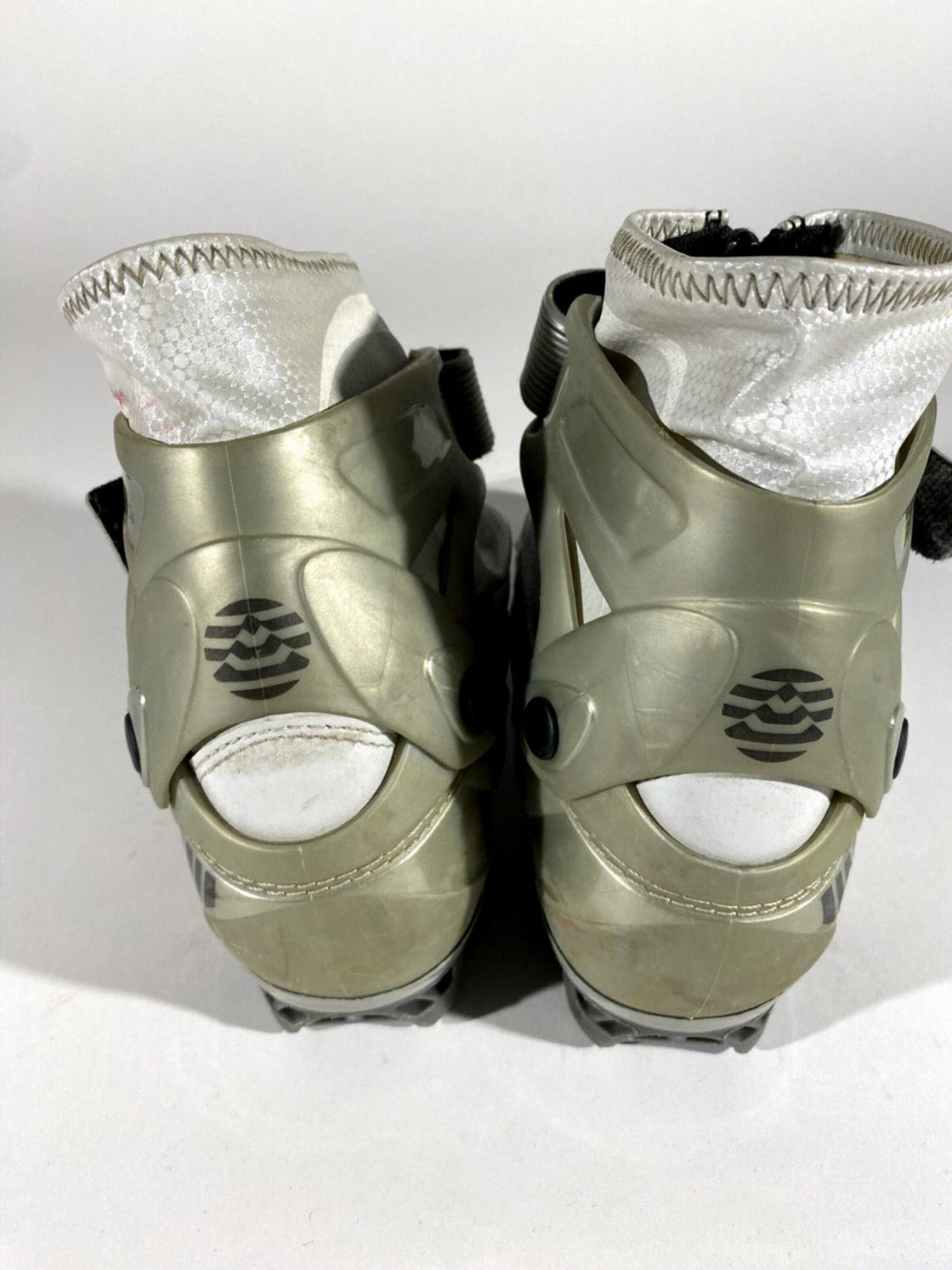 Alpina Eve30S Nordic Cross Country Ski Boots Size EU39 US8 for NNN 785