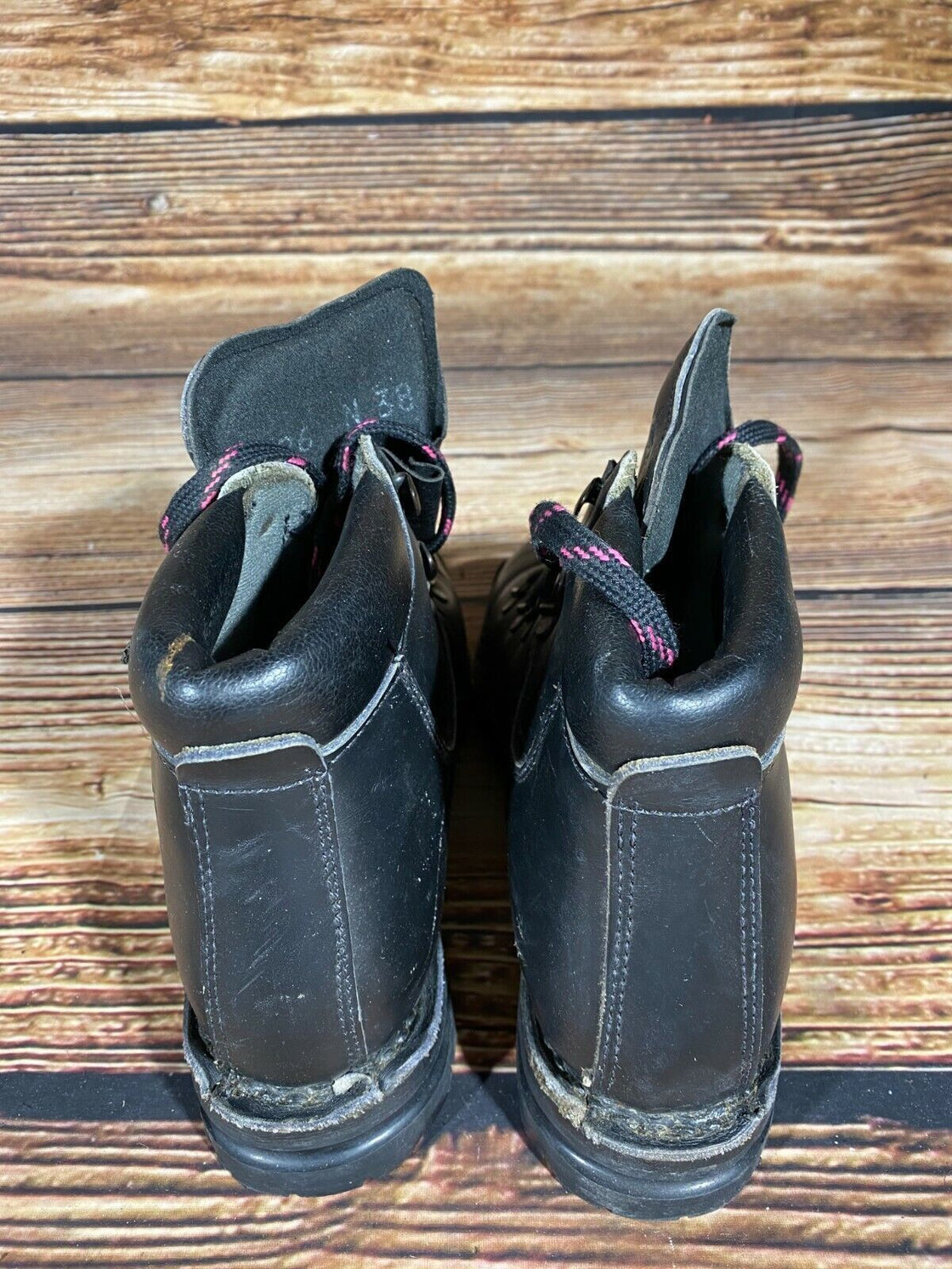 CRISPI Mountain Telemark Backcountry Ski Boots Nordic Norm NN 75mm EU38 US6 1645