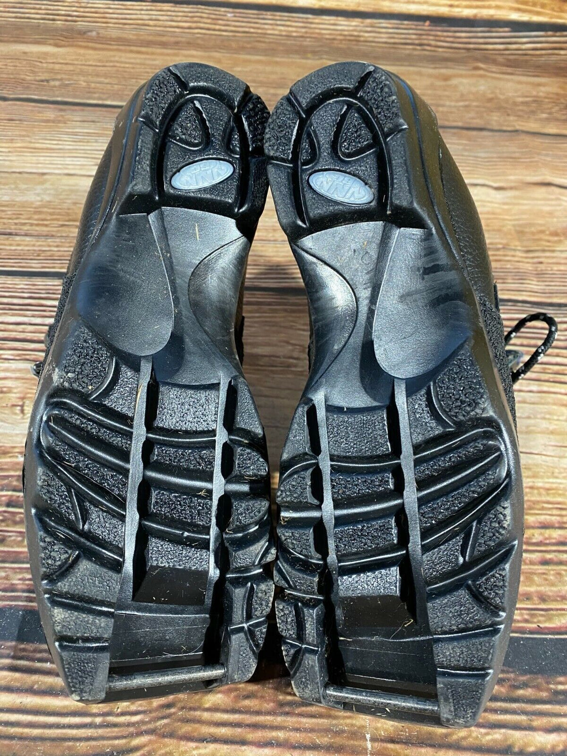 Madshus Back Country Nordic Ski Boots Size EU38 US5.5 NNN-BC bindings 1921