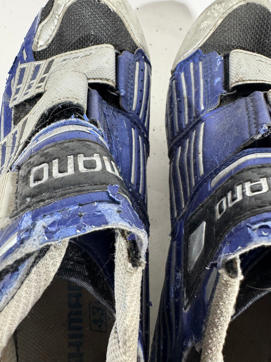 SHIMANO R131 Carbon Cycling Road Shoes EU43 US8.9 UK8 Mondo 272 mm cs625