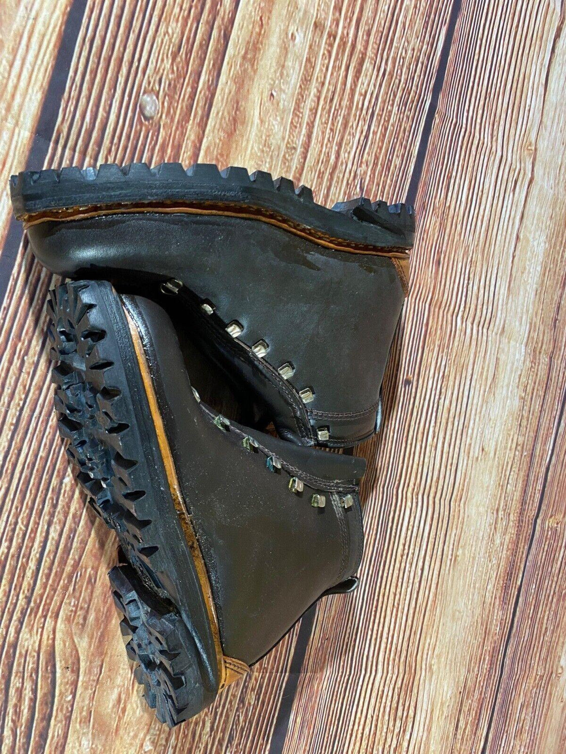 Alpina Vintage Cross Country Ski Boot Kandahar Old Cable Binding EU41 US8 KL57