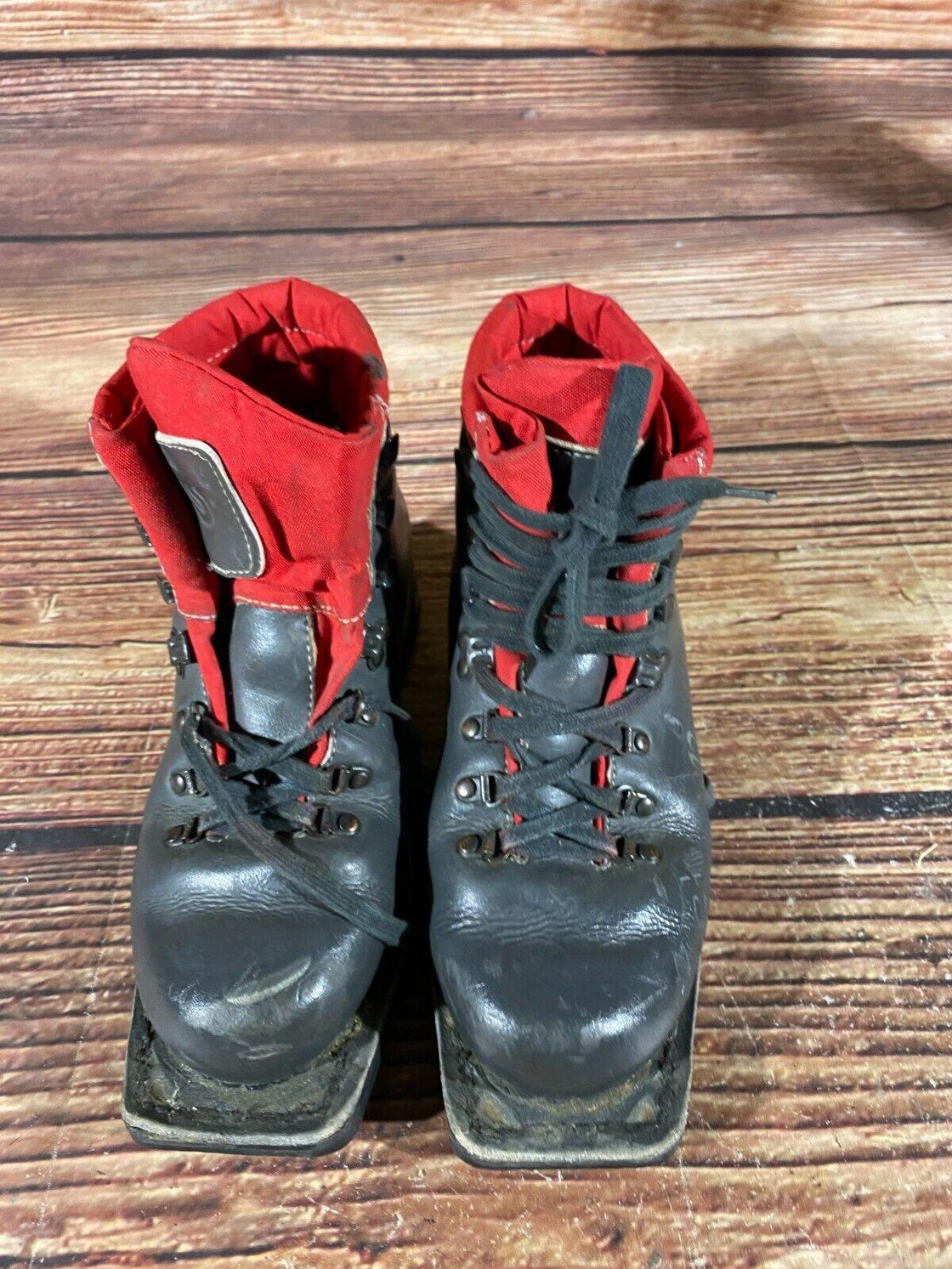 Asolo Telemark Nordic Norm Cross Ski Boots US6.5, MONDO 250 75mm 3pin 1669