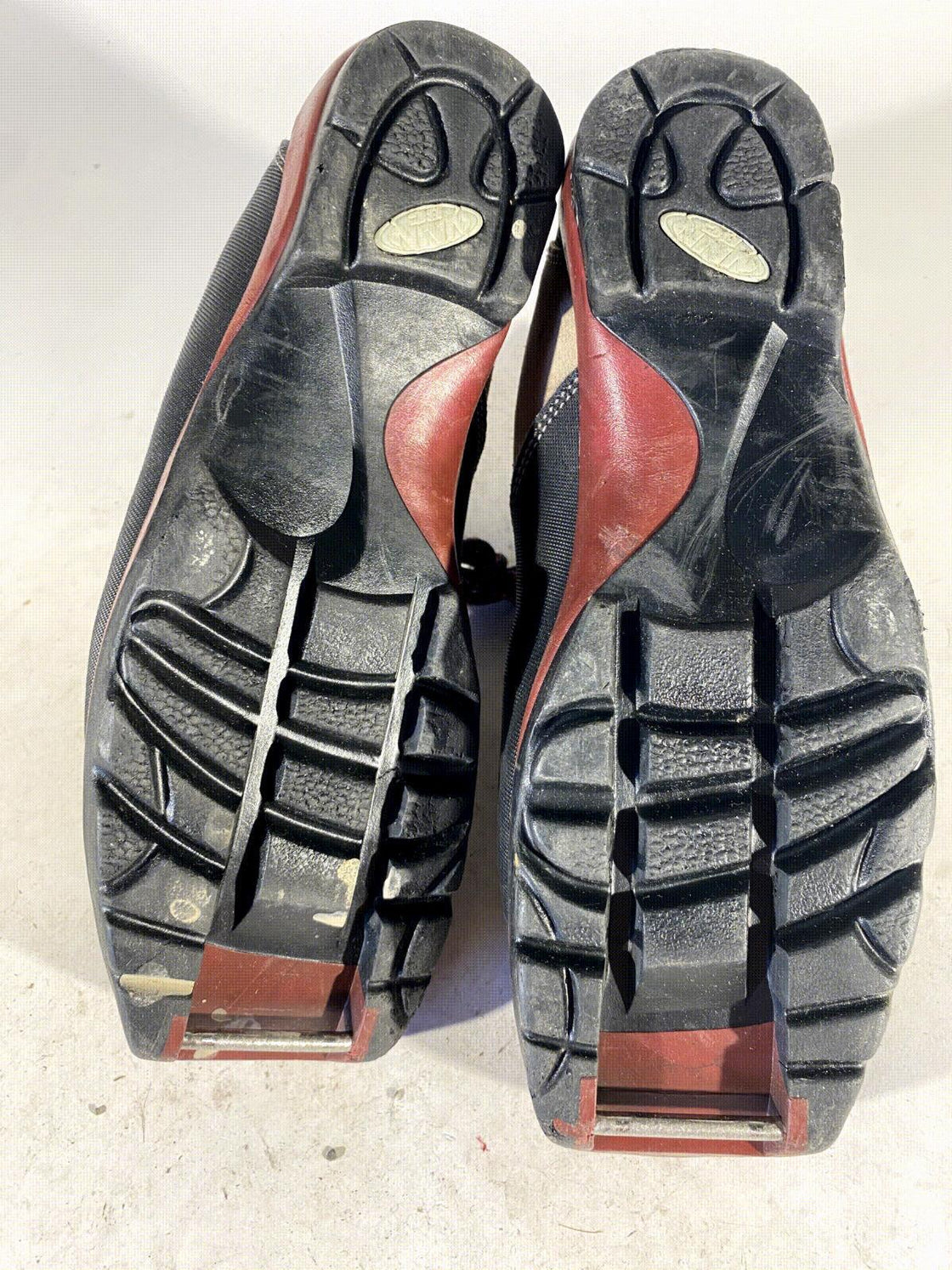 Garmont Touring Nordic Cross Backcountry Ski Boots Size EU41 US7. 6 NNN-BC 1811