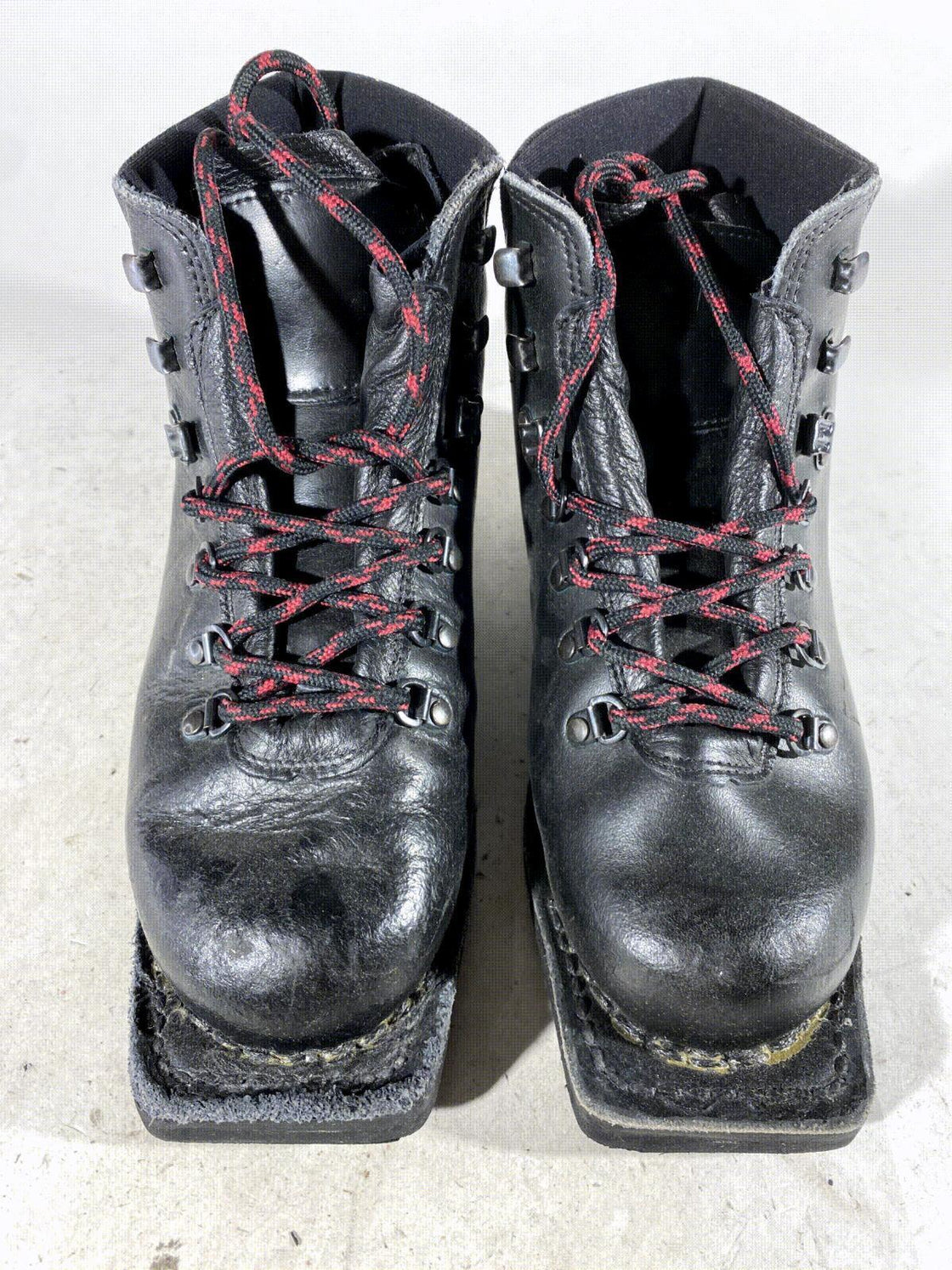 Mount Telemark Nordic Norm Cross Ski Boots Size EU41 US8 NN 75mm 1654