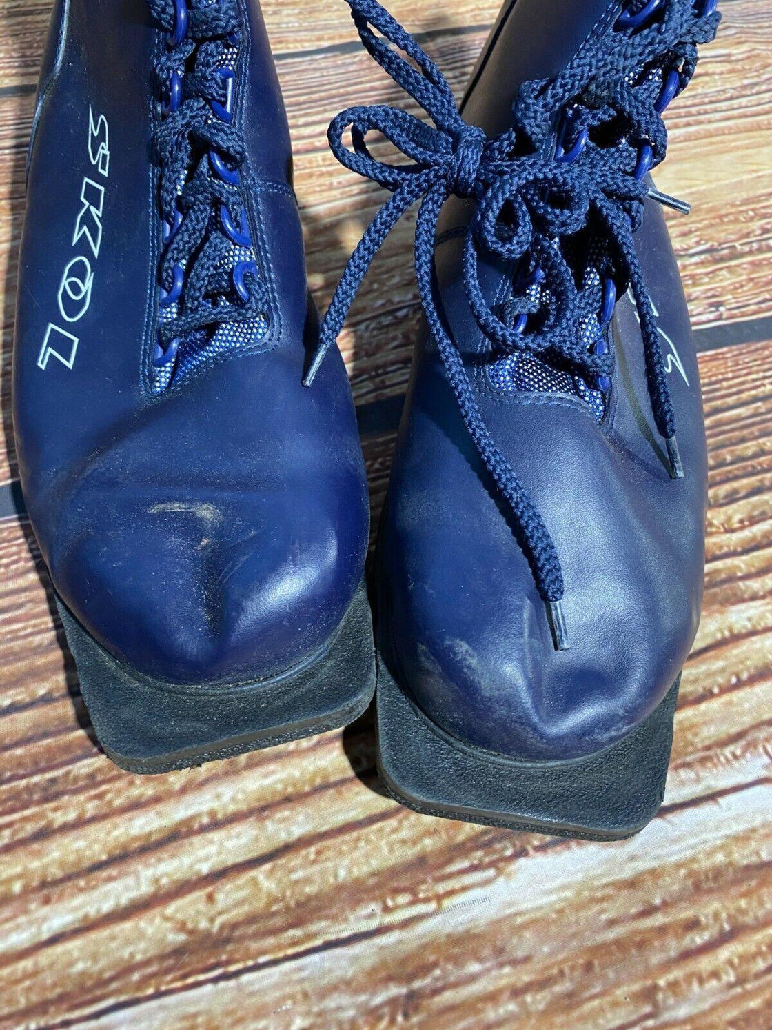 SKOL Nordic Cross Country Ski Boots Size EU43 US9 for NN 75mm 3pin 1725
