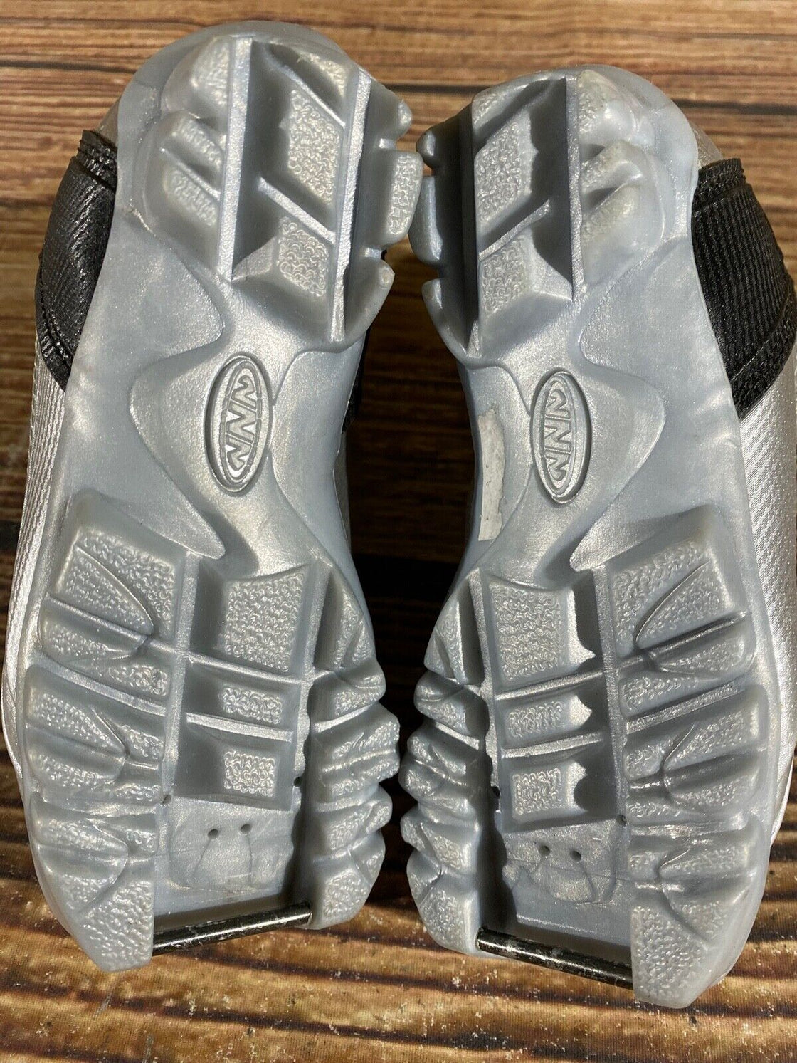 Alpina ST10jr Kids Nordic Cross Country Ski Boots Size EU26 US9 NNN A-1000