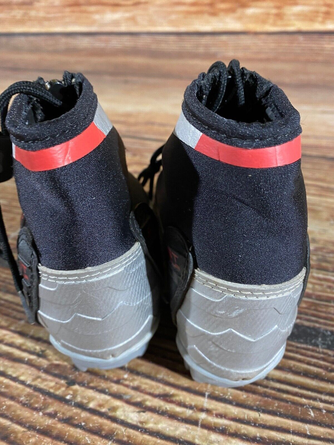 Alpina ST10 Kids Nordic Cross Country Ski Boots Size EU26 US9 for NNN A-915