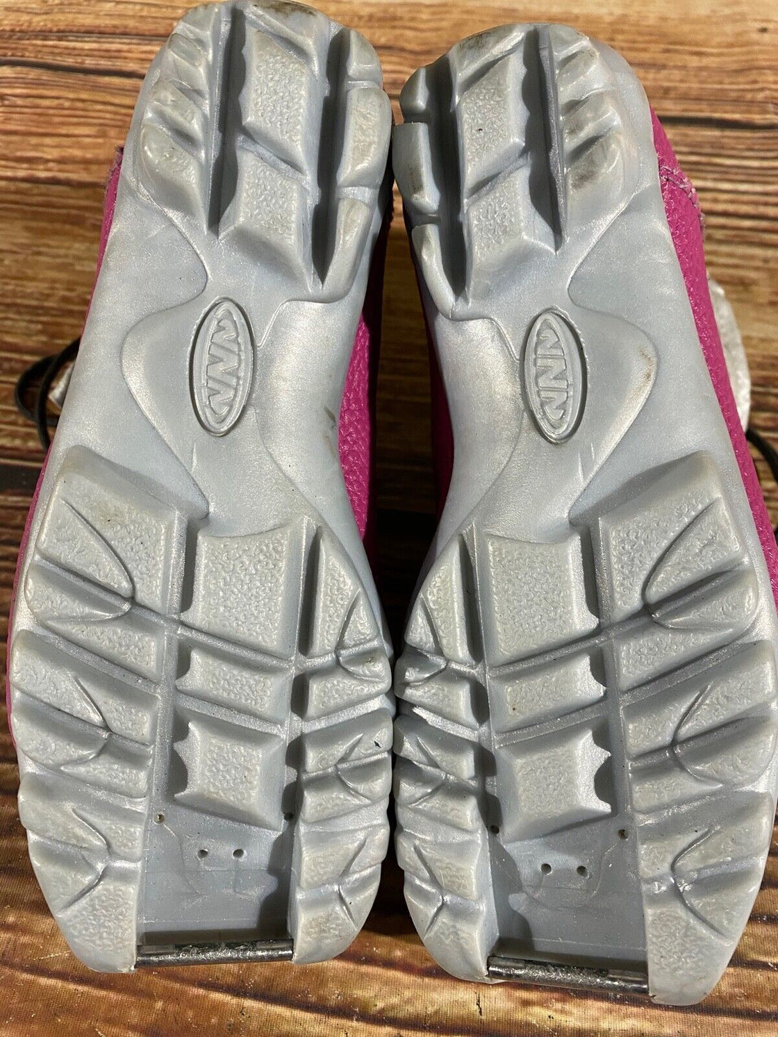 Alpina Frost Jr Nordic Cross Country Ski Boots Kids Size EU31 US12.5 NNN A-634