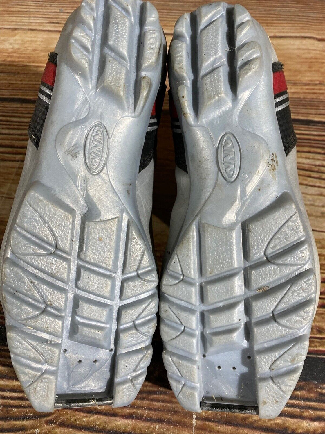 Alpina ST10j Nordic Cross Country Ski Boots Kids Size EU35 US3.5 for NNN A-605