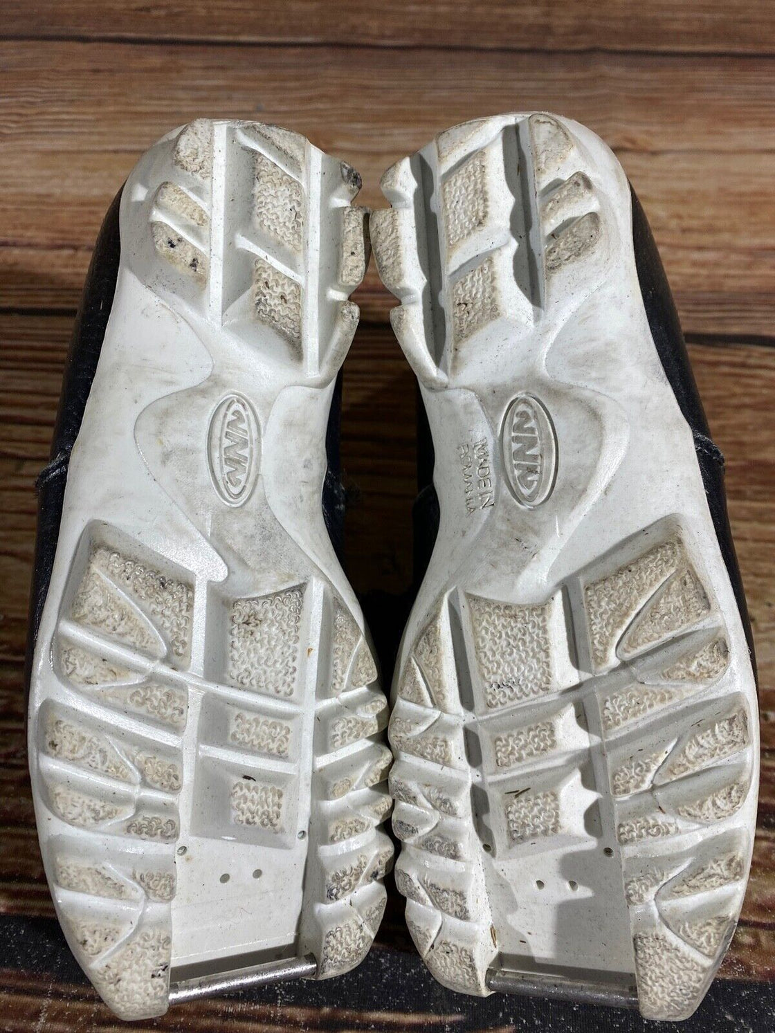 Alpina Nordic Cross Country Ski Boots Kids Size EU29 US11 for NNN A-625