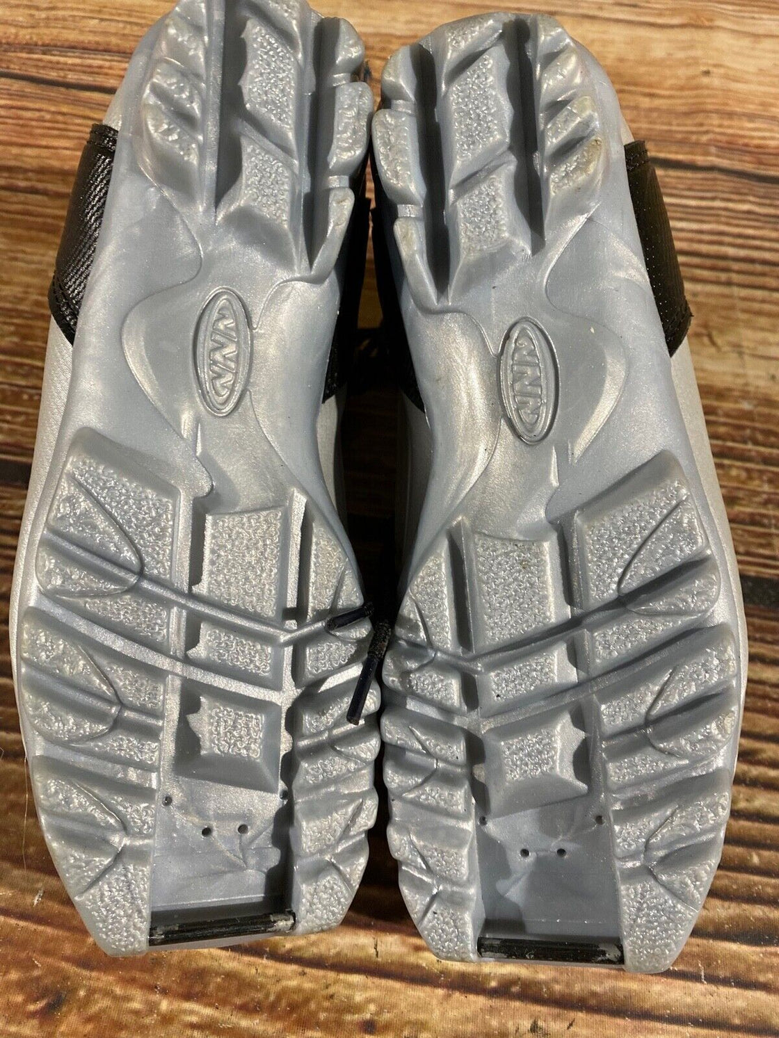 Alpina ST10jr Kids Nordic Cross Country Ski Boots Size EU33 US2 NNN A-655