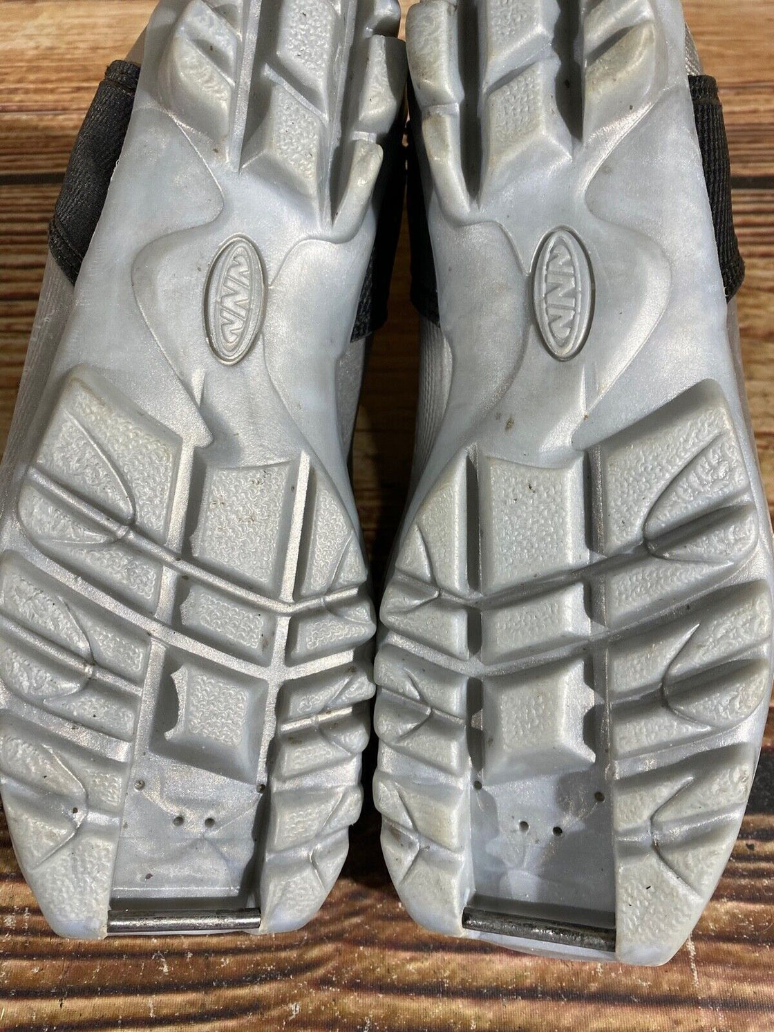 Alpina ST10j Nordic Cross Country Ski Boots Kids Size EU34 US3 for NNN A-606