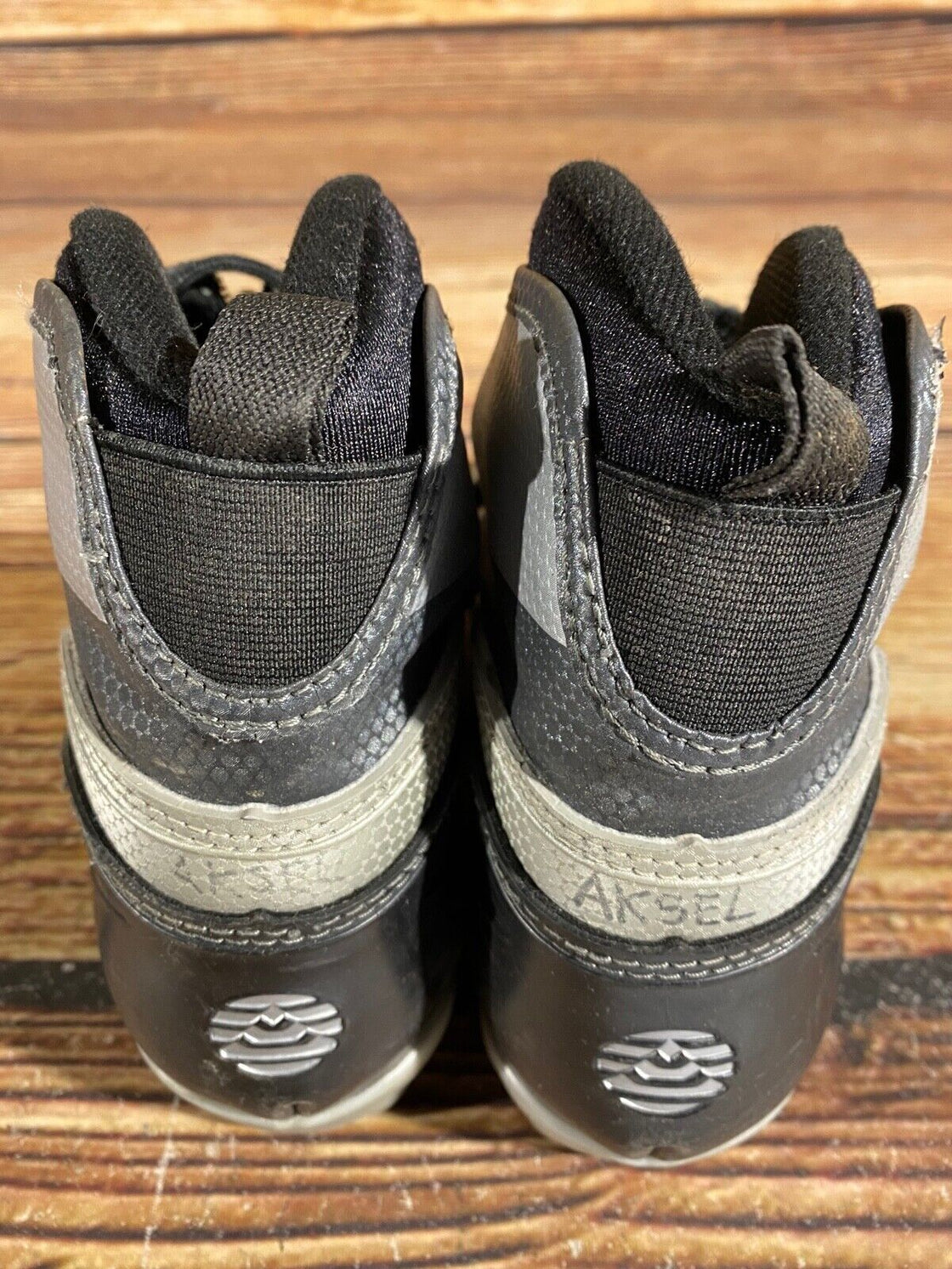 Alpina SK20 Nordic Cross Country Ski Boots Kids Size EU35 US3.5 for NNN A-588