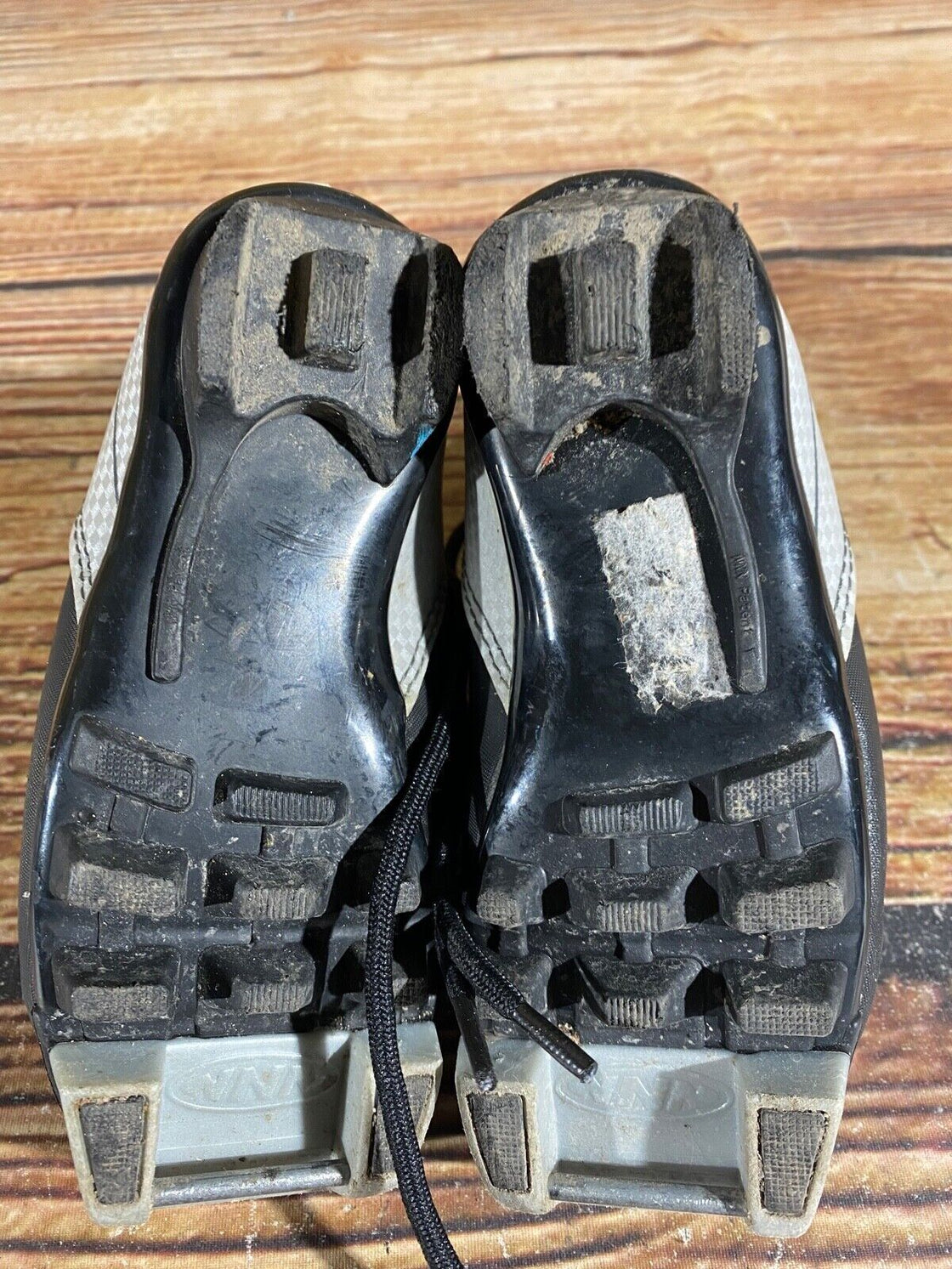 Alpina Touring Nordic Cross Country Ski Boots Kids Size EU26 US9 for NNN A-587
