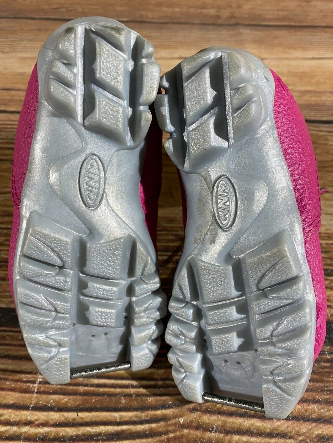 Alpina Frost Kids Nordic Cross Country Ski Boots Size EU26 US9 for NNN A-300