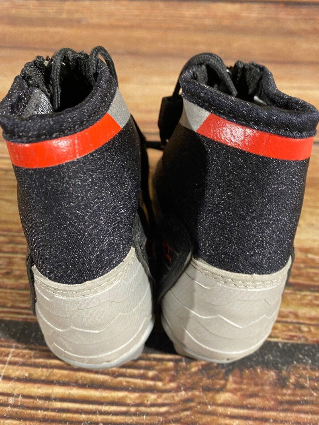 Alpina ST10j Kids Nordic Cross Country Ski Boots Size EU26 US9 NNN A-527