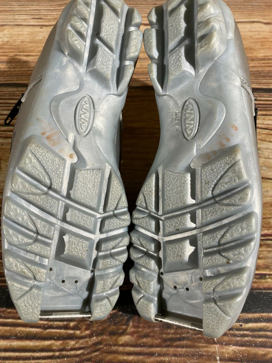 Alpina 311 Kids Nordic Cross Country Ski Boots Size EU33 US2 for NNN A-271