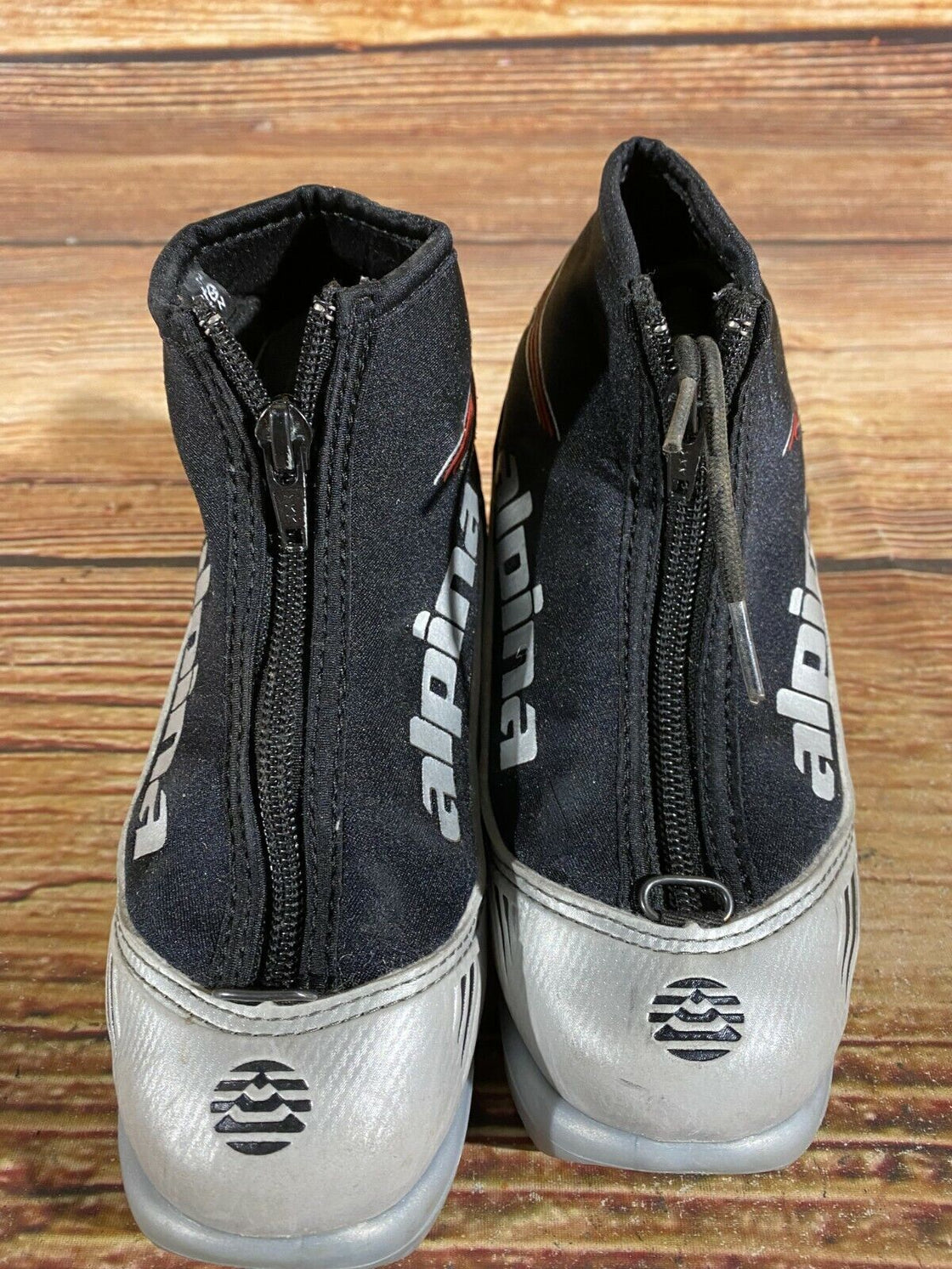 Alpina ST10 Plus Kids Nordic Cross Country Ski Boots Size EU29 US11for NNN A-279