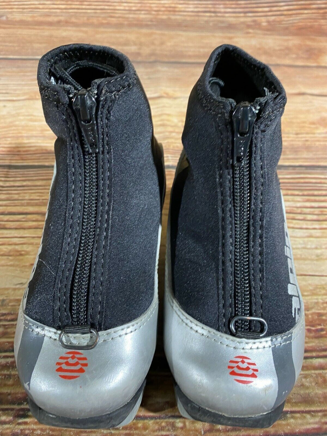 Alpina T10jr Kids Nordic Cross Country Ski Boots Size EU26 US9 for NNN A-185