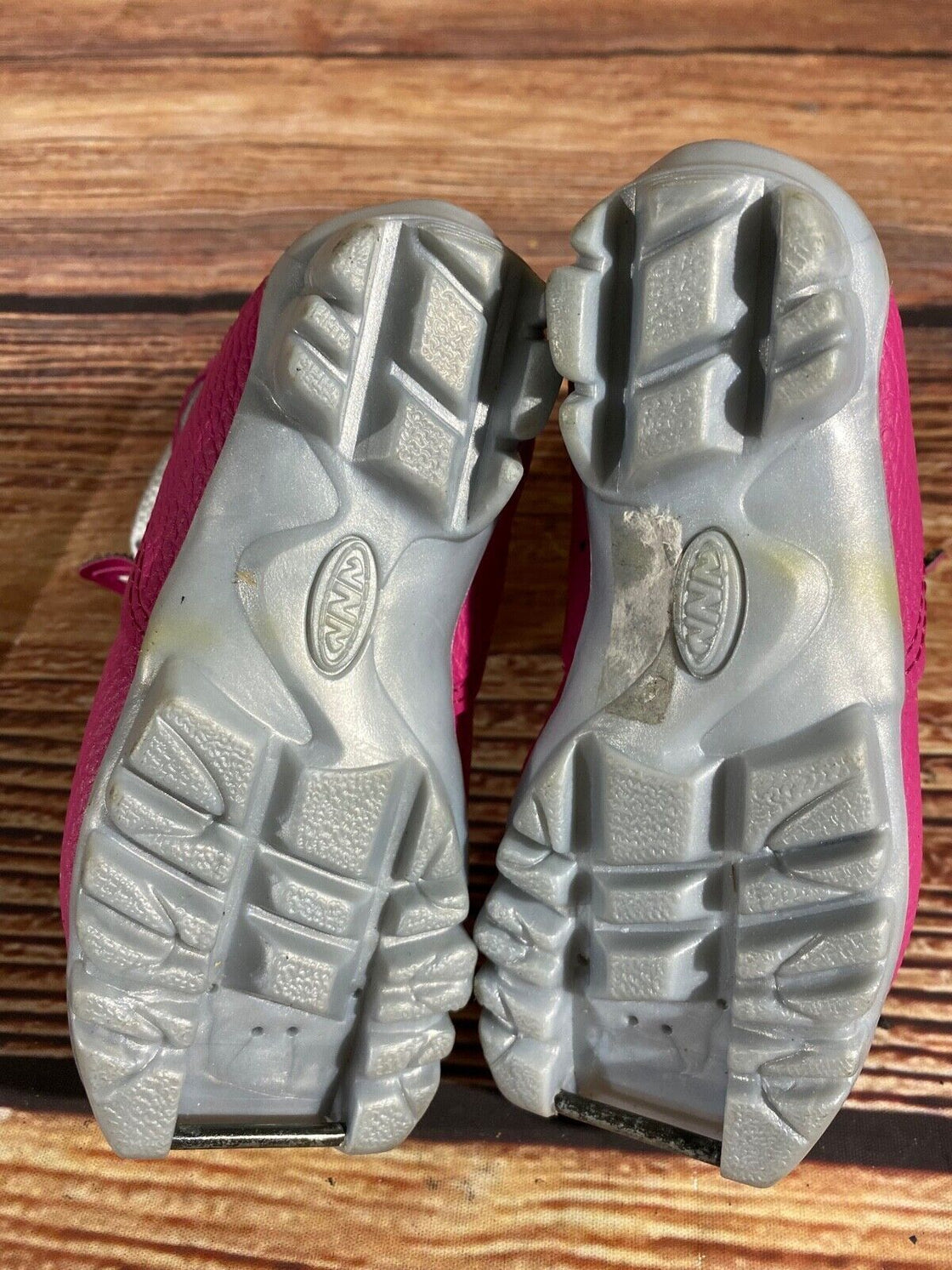 Alpina Frost Nordic Cross Country Ski Boots Kids Size EU26 US9 NNN A-1104