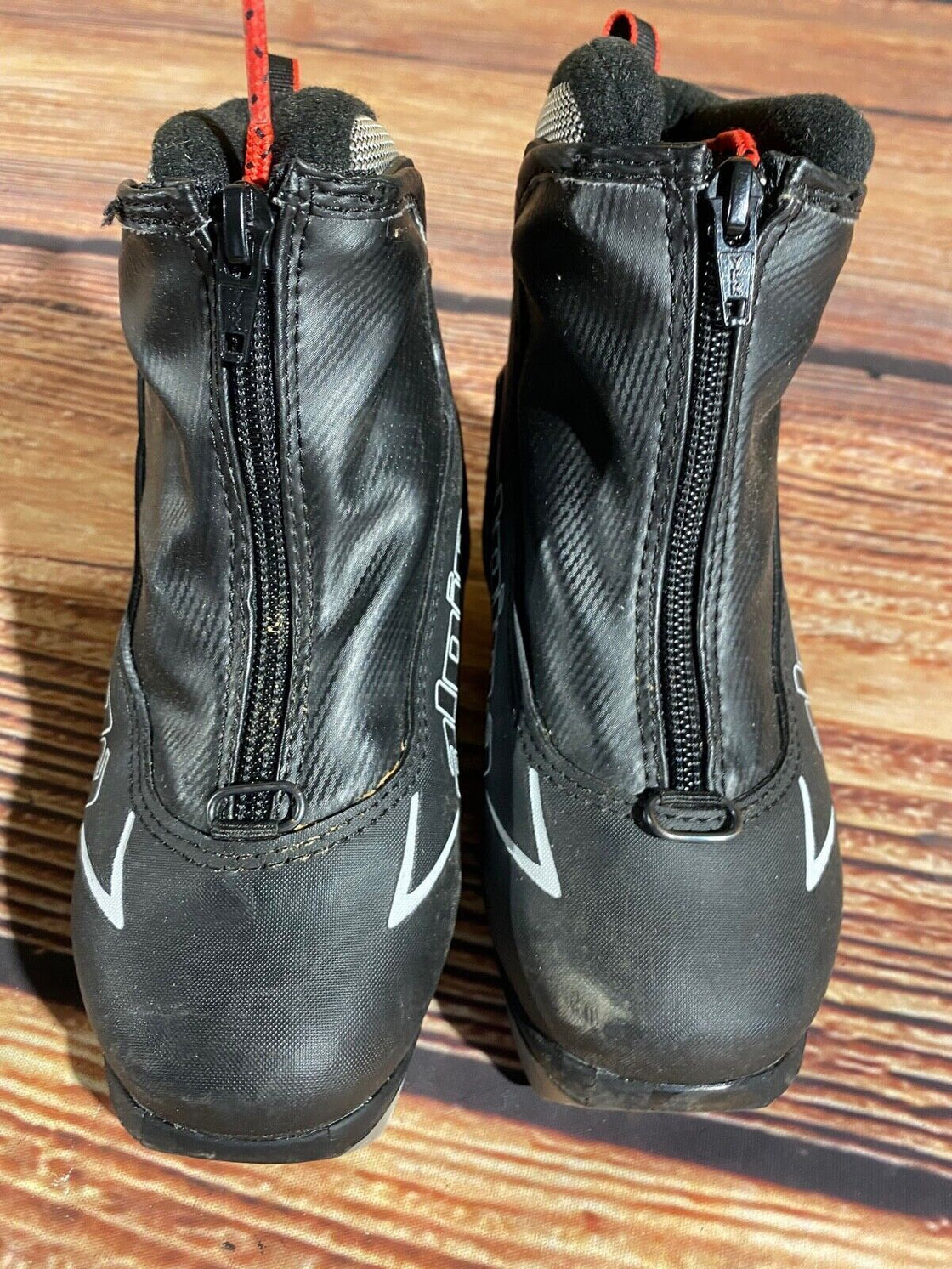 Alpina T5Plus Kids Nordic Cross Country Ski Boots Size EU28 U10.5 NNN A-1118