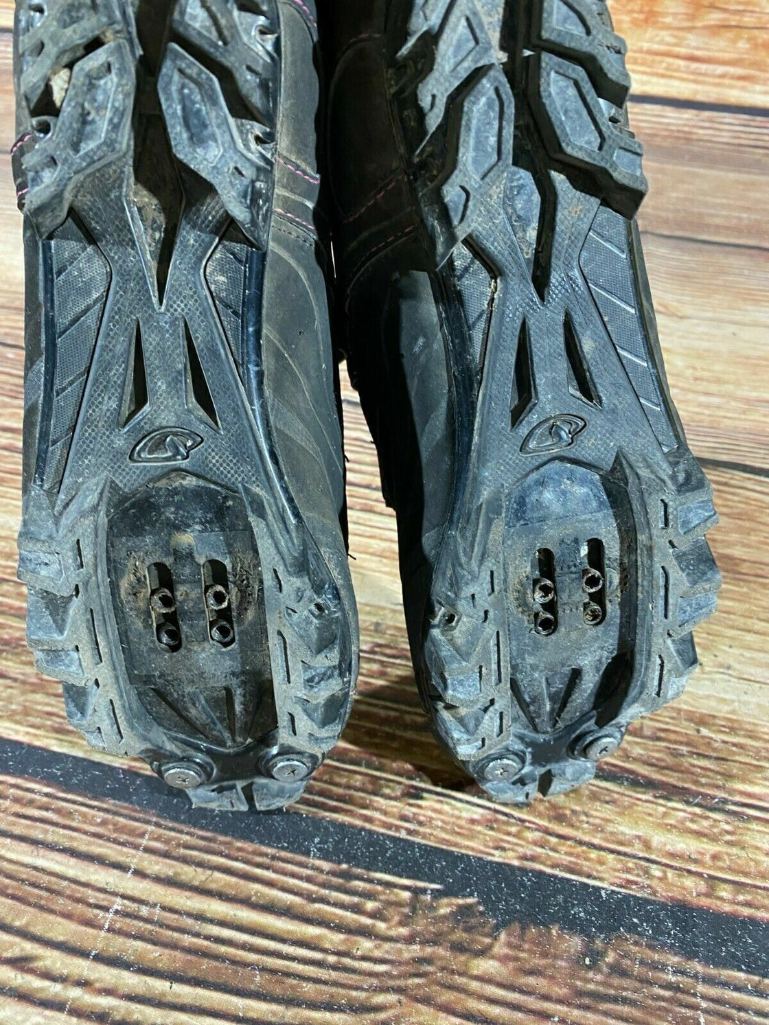 GIRO Riela Cycling Shoes Mountain Bike Shoes Ladies Size EU40 MTB Shoes cs1115