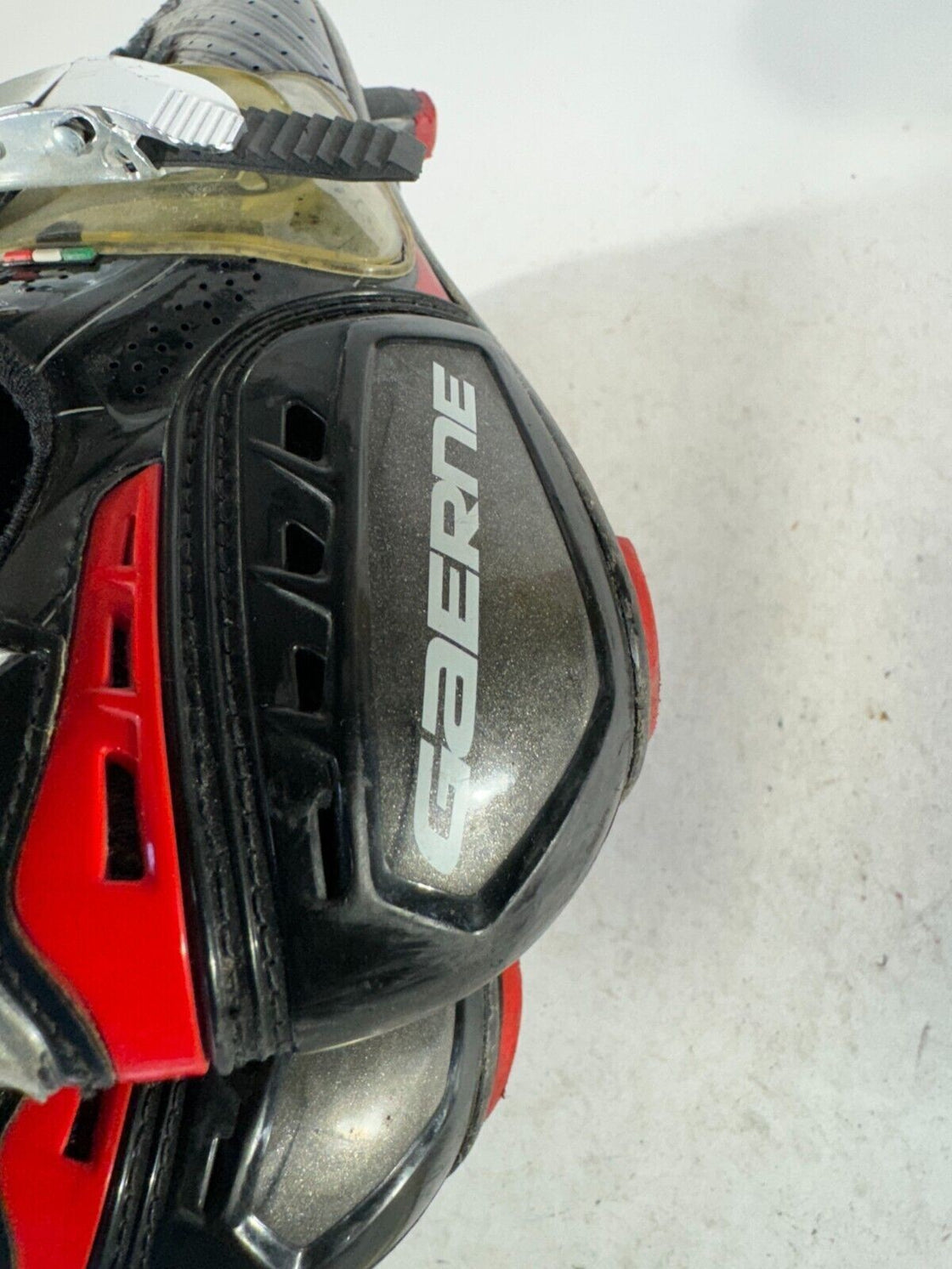 GAERNE Carbon Cycling Road Shoes EU43 US9 UK8 Mondo 270 cs586