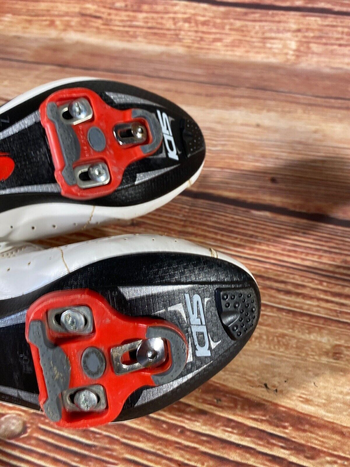 SIDI Carbon Road Cycling Shoes Road Bike 3 Bolts Size EU39 US6  Mondo 238 cs864