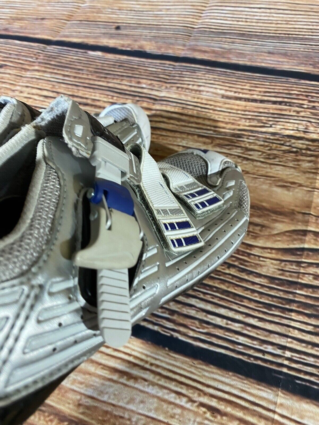 SHIMANO R085 Road Cycling Shoes Biking Boots 3 Bolts EU42 US8.3 Mondo 265 cs748