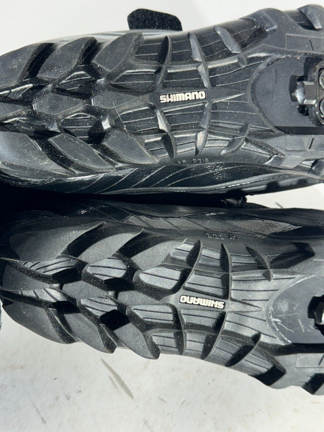 SHIMANO M065 Cycling MTB Shoes Mountain Bike EU41 US7.6 Mondo 258 cs375