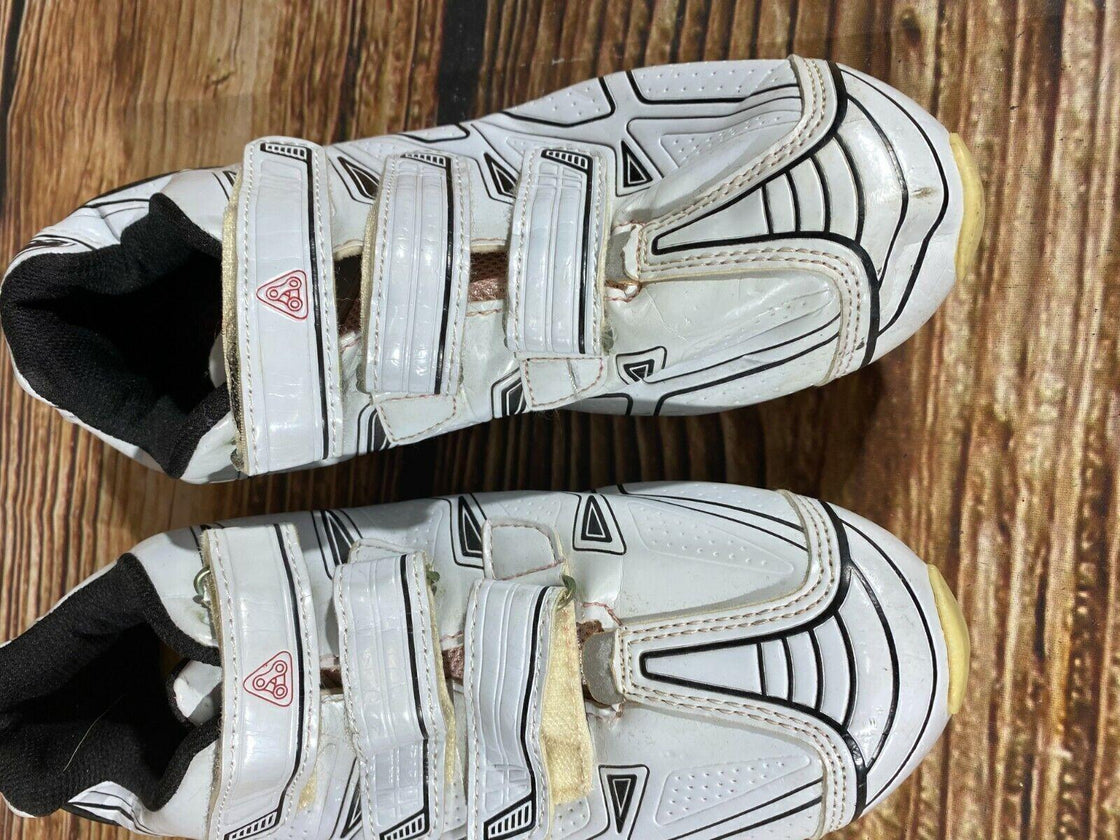 Cycling Shoes MTB Mountain Biking Boots Size EU40 Without Cleats cs1212