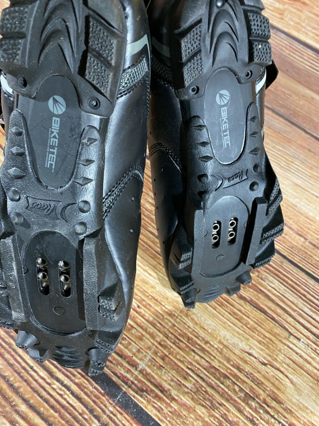 BIKE TEC Cycling MTB Shoes Mountain Biking 2 Bolts EU42 US8 Mondo 262 cs1233