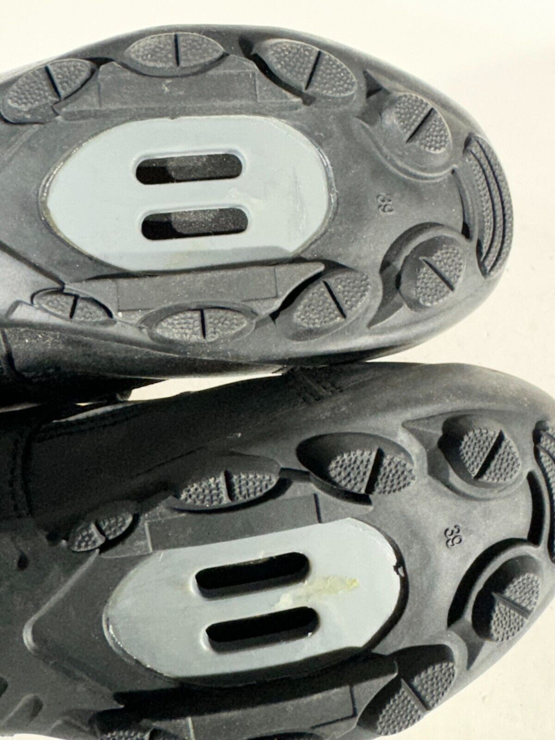 SHIMANO M071 Carbon Cycling MTB Shoes Mountain Bike EU39 US6 Mondo 248 cs350