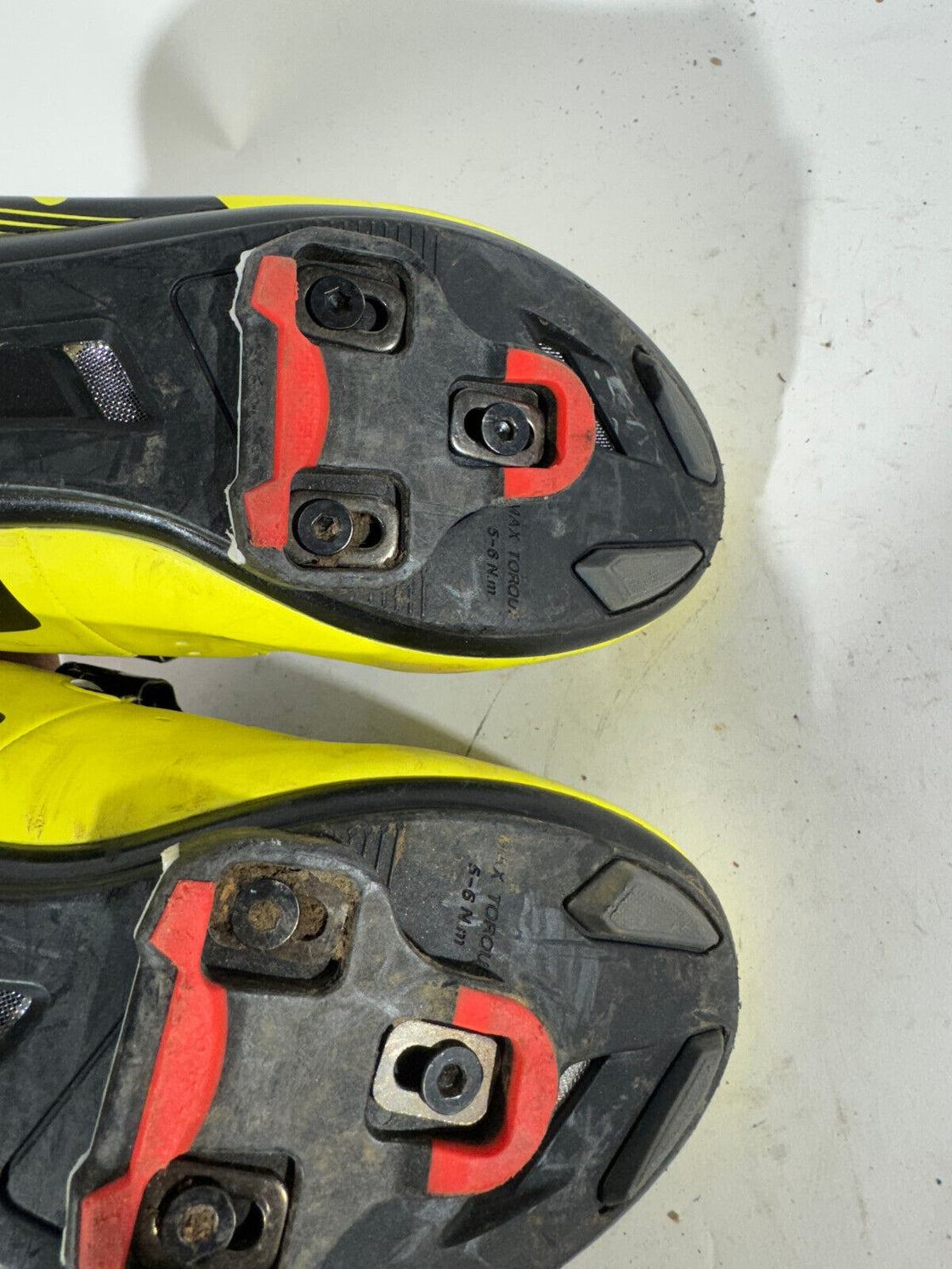 MUDDY FOX Cycling Road Shoes EU42 US9 UK8 Mondo 265 mm cs638