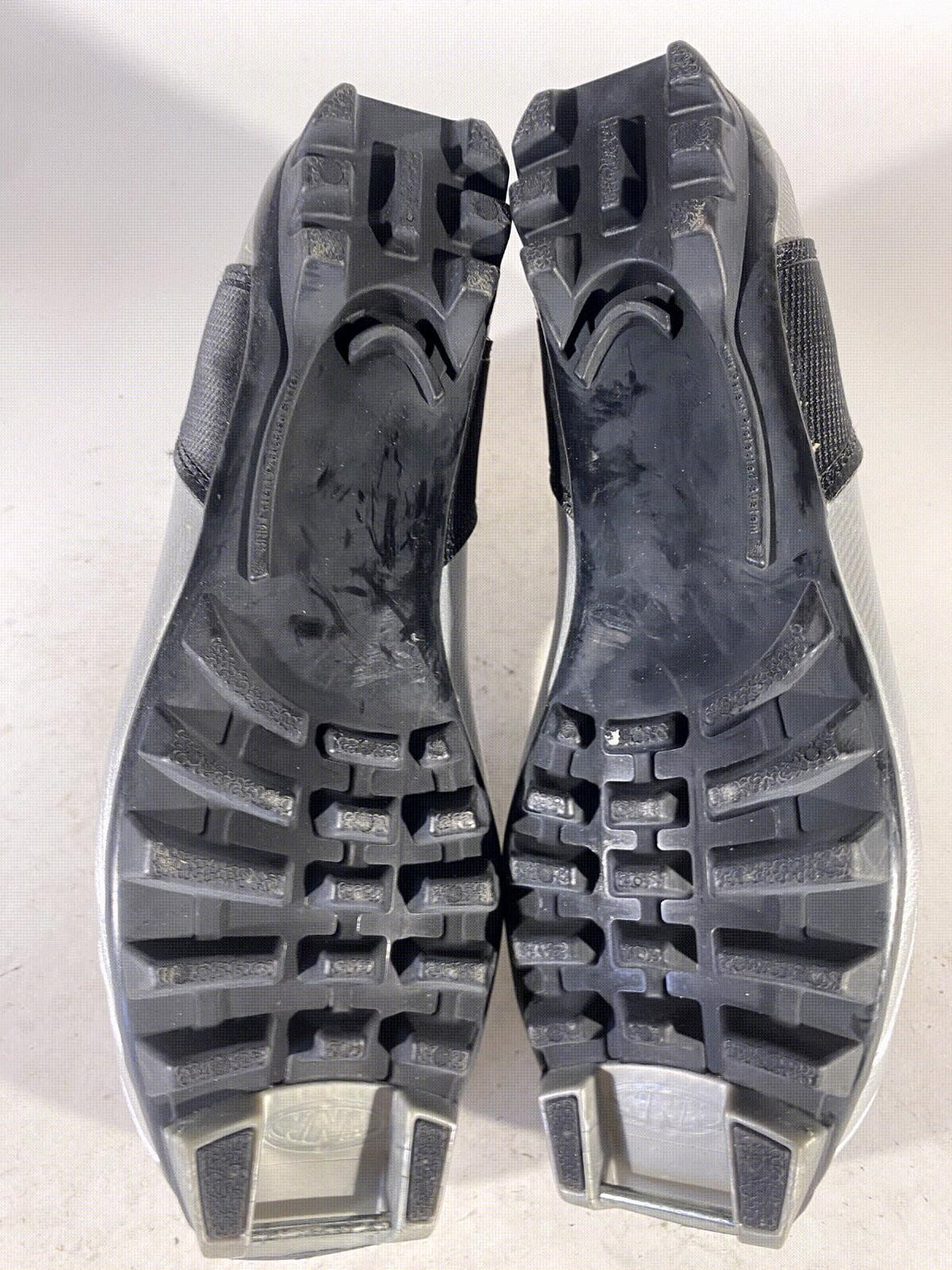 Alpina ST10 Nordic Cross Country Ski Boots Size EU42 US9 for NNN 782