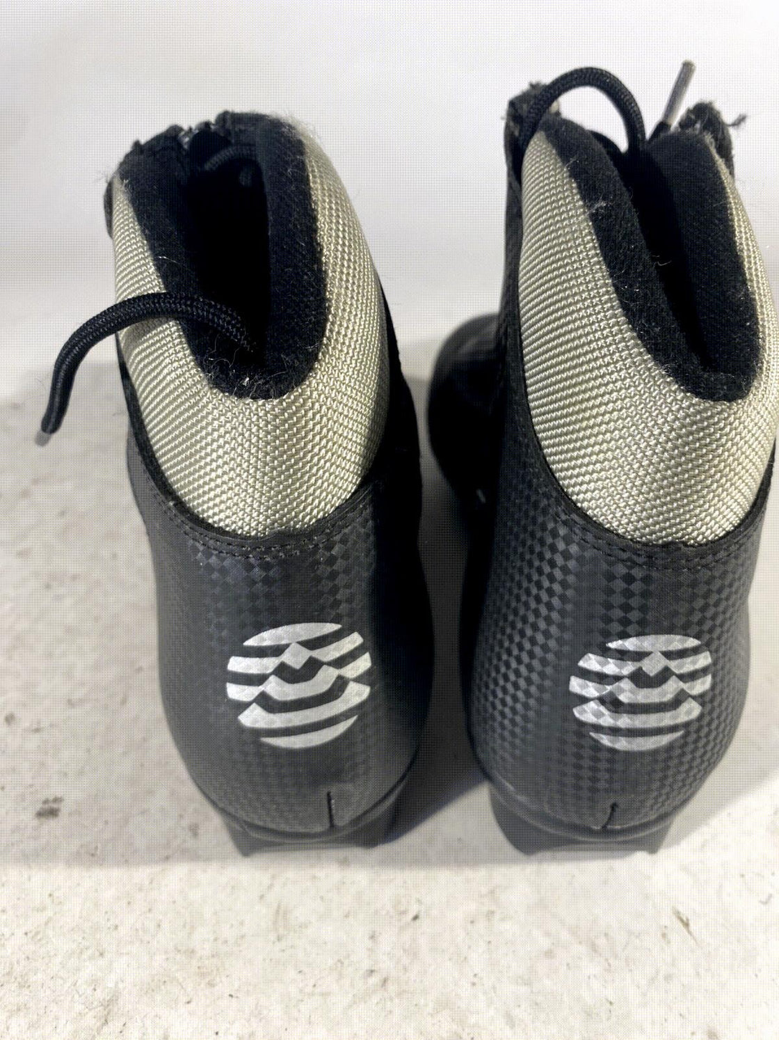 Alpina Touring Nordic Cross Country Nordic Ski Boots Size EU37 US5 NNN 834