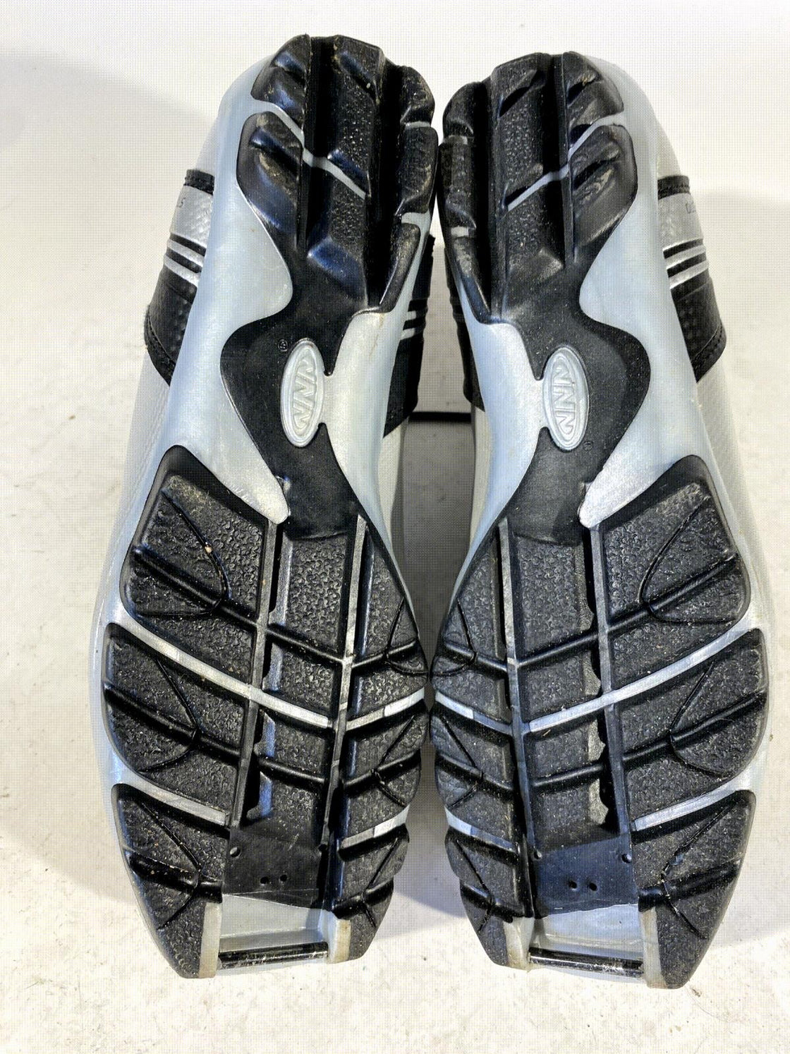 Alpina ST10 Nordic Cross Country Ski Boots Size EU39 US7 for NNN 3013