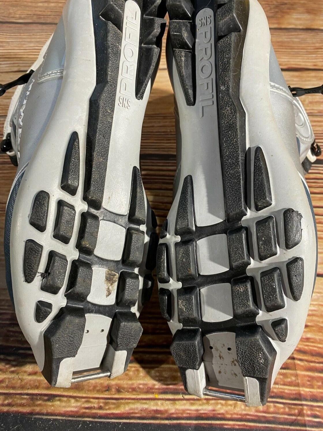 SALOMON Nordic Cross Country Ski Boots Size EU38 2/3 US7 SNS Profil 2020