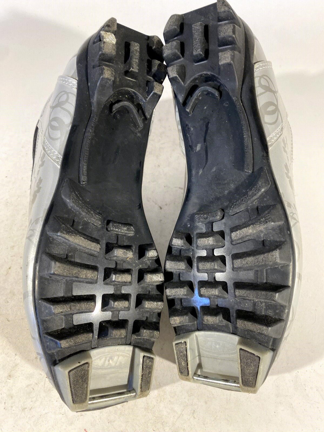 Alpina Eve 10T Touring Nordic Cross Country Ski Boots Size EU39 US7 NNN 3205