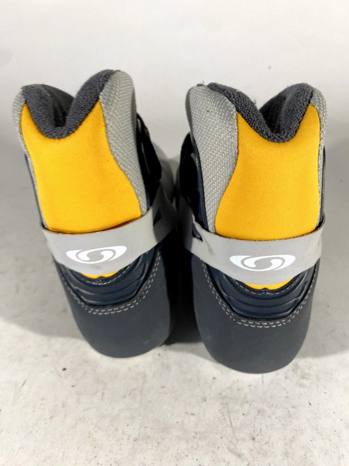 Salomon Nordic Cross Country Ski Boots Size EU38 2/3 US7 SNS Profil 2107