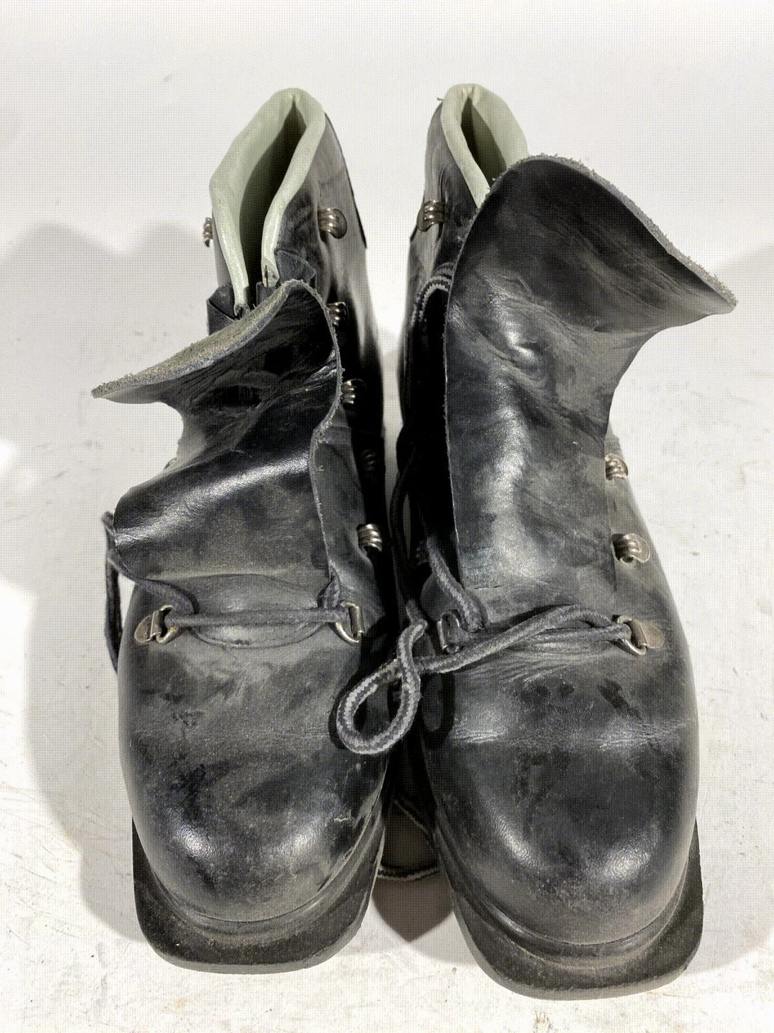 Germany Vintage Cross Country Ski Boot Kandahar Old Cable Binding EU39 US6 KL66