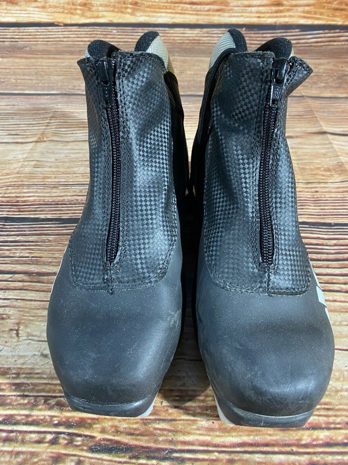 Alpina Touring Nordic Cross Country Ski Boots Size EU40 US7.5 for NNN 3011