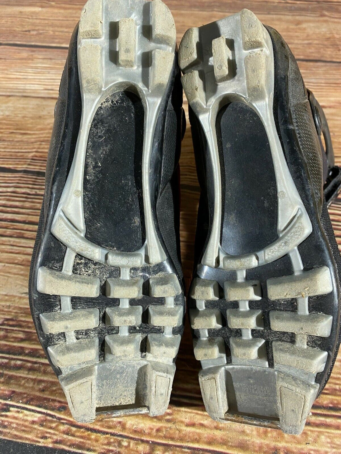 Madshus Nano JRR Nordic Cross Country Ski Boots Size EU37 US5 NNN 2675