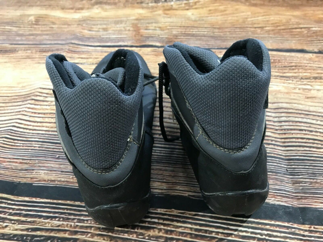 SALOMON Classic Cross Country Ski Boots Size EU39 US7 SNS Profil 2068