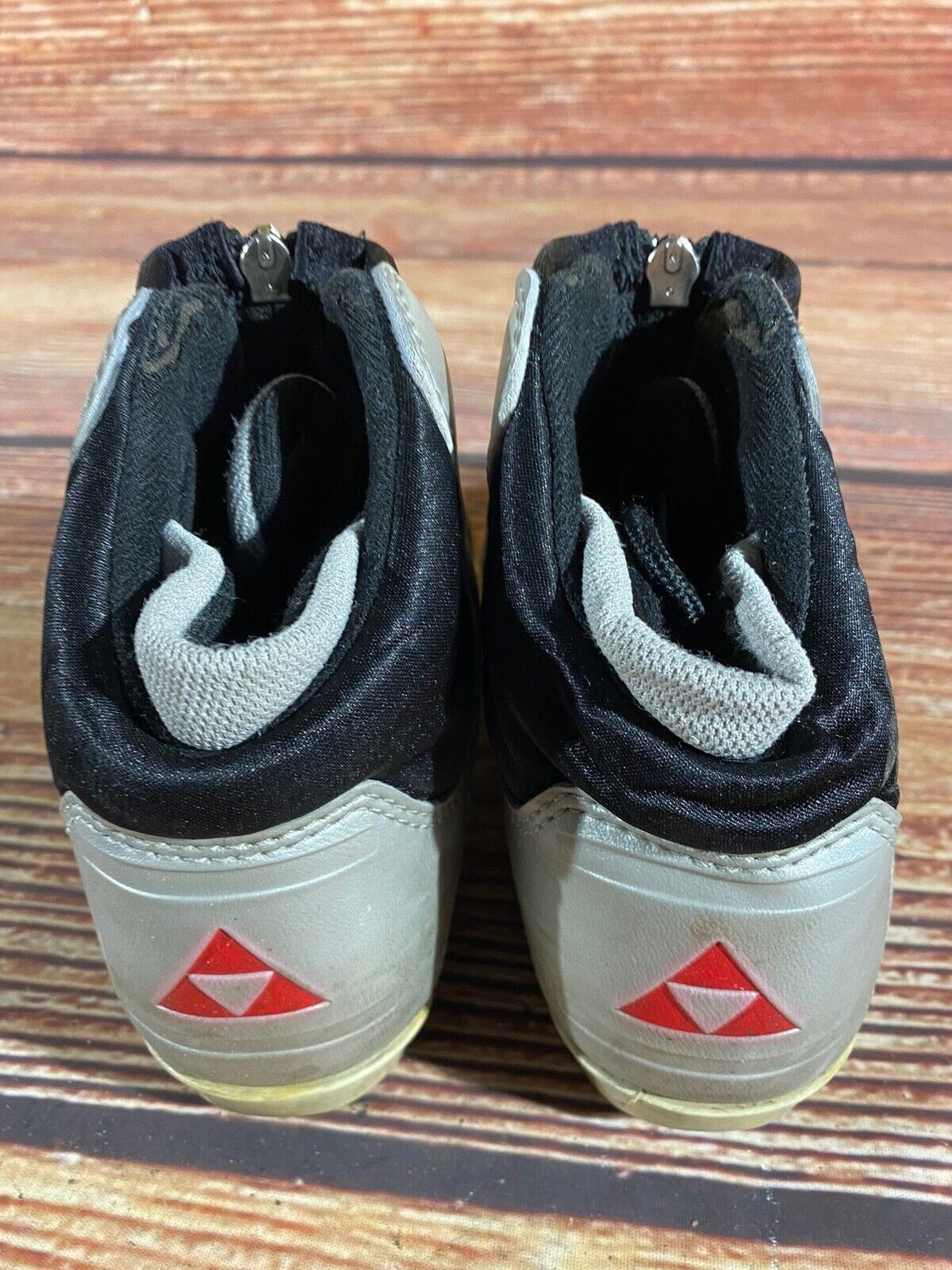 Fischer SL Comfort Nordic Cross Country Ski Boots Size EU39 US7 SNS Profil 1196