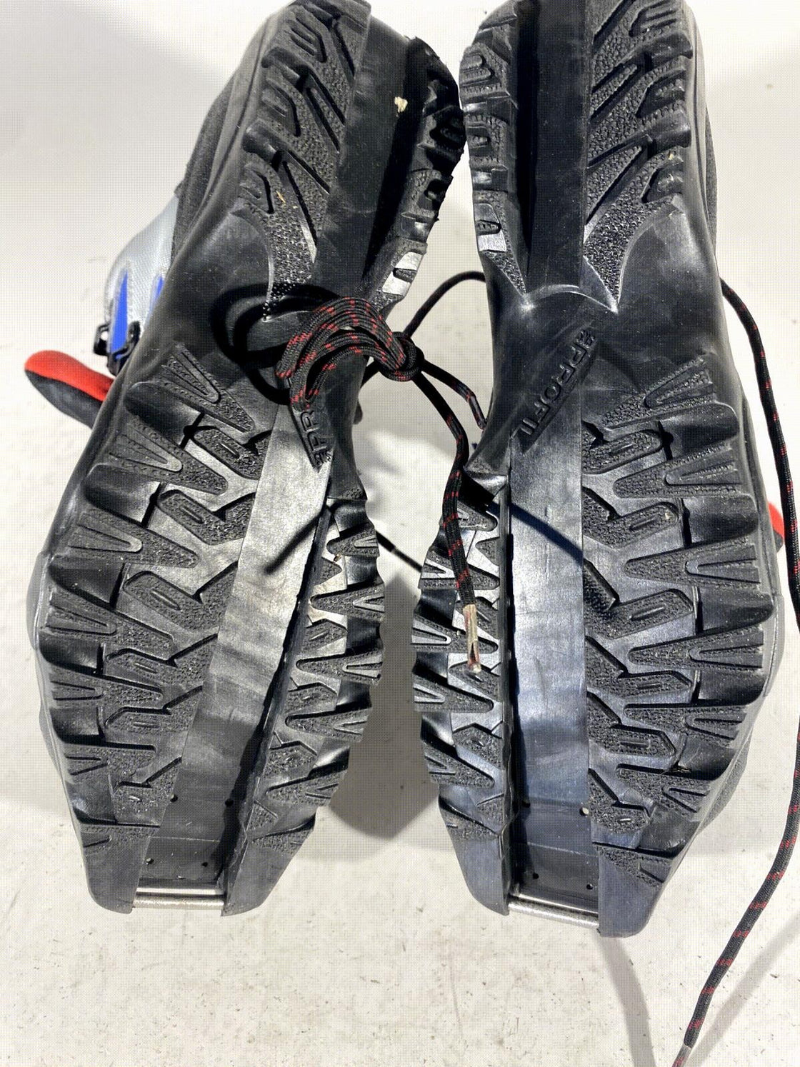Salomon Nordic Cross Country Ski Boots Size EU38 US5.5 SNS Profil 2038
